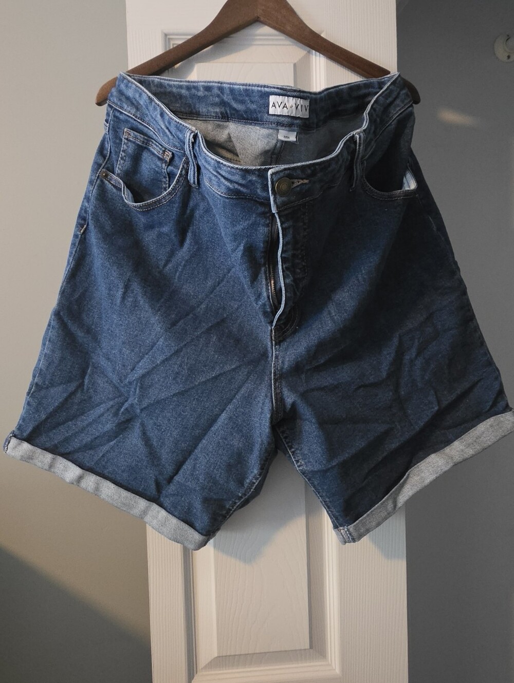 Ava & Viv Women's Mid Blue Denim Roll-Cuff Shorts